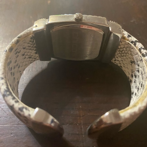 CHICO'S SILVER TONE
CUFF/BANGLE STYLE ladies watch - Picture 6 of 11